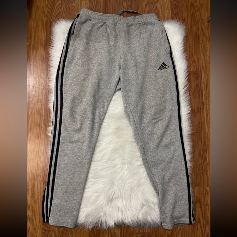 Adidas Grey Sweatpants Warm Cotton Polyester
Mens